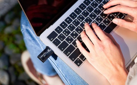 Adata Dysk Zewnętrzny SSD SC730 512G USB 3.2C/A 600/600MB/s czarny ADATA