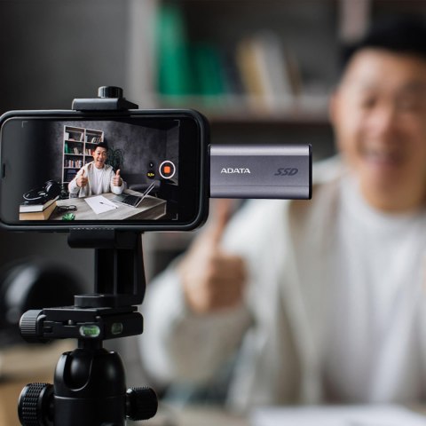 Adata Zewnętrzny dysk SSD SC750 2000G USB3.2C 1050/1000 MB/s ADATA