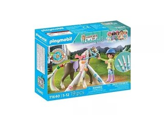 KREAT.ZEST.Z KONIEM I PISAKAMI PLAYMOBIL